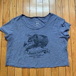 Cropped Roots Canada t-shirt